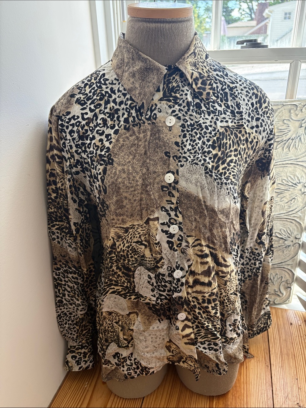 Women’s Big Cat Animal Print Silk Button-Up Shirt - Brown Leopard Pattern